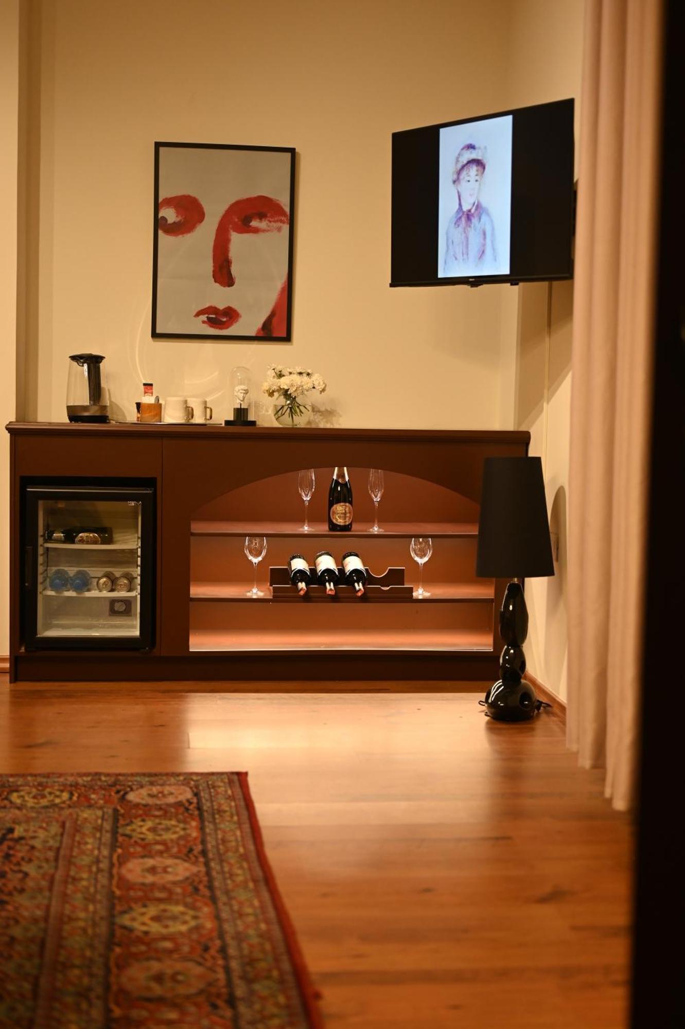 Niche Boutique Hotel 4*