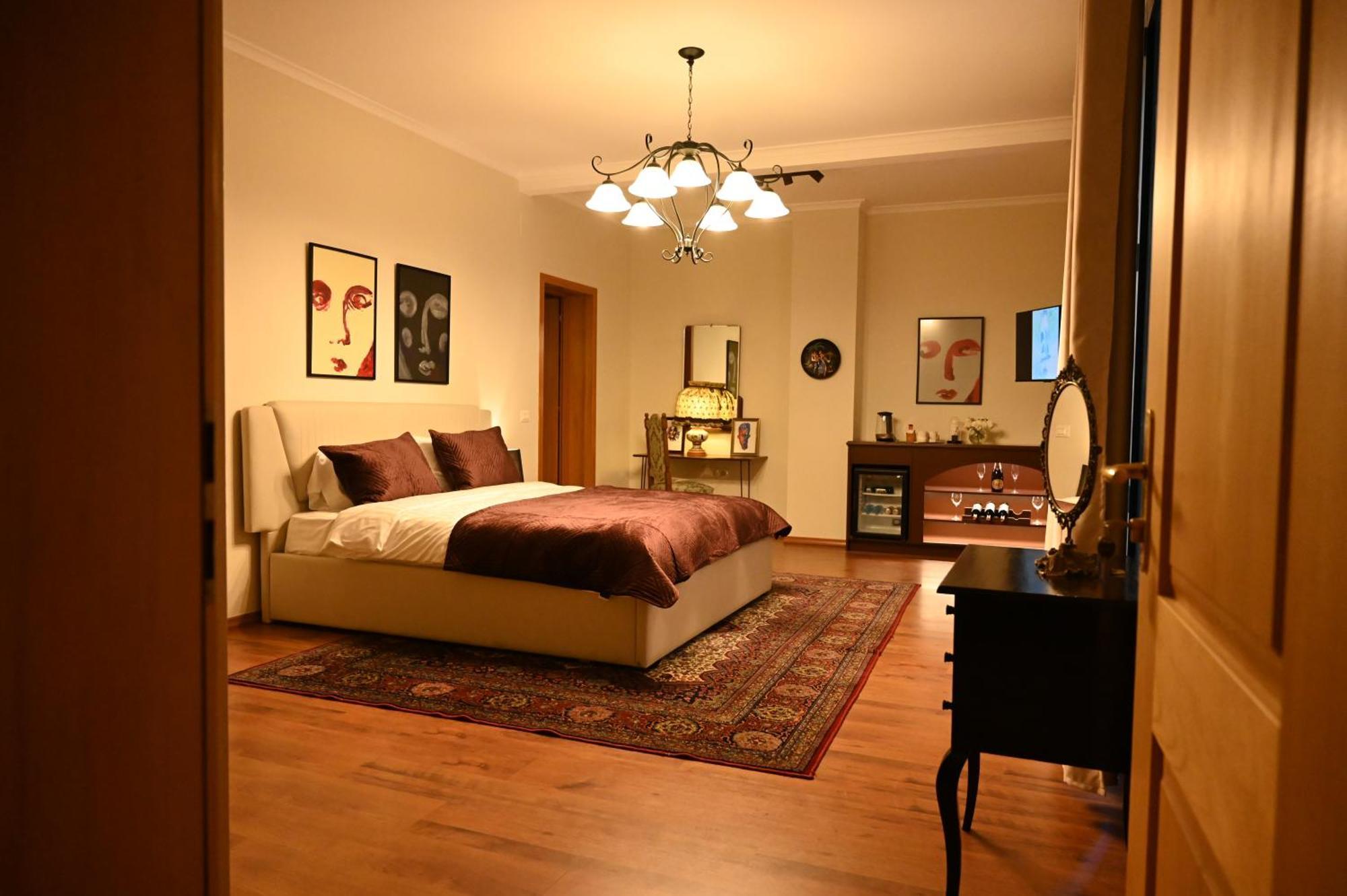 Niche Boutique 4*